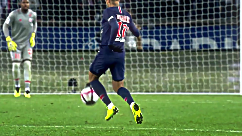 里程碑之战，布兰特第200次代表多特蒙德出战德甲（布兰特迎多特生涯德甲第200战，里程碑之夜）