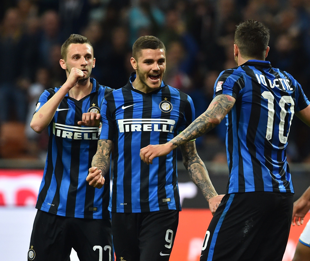 CBA：广东男篮顶住压力 力克广厦（CBA：广东男篮抗压制胜 击败广厦）